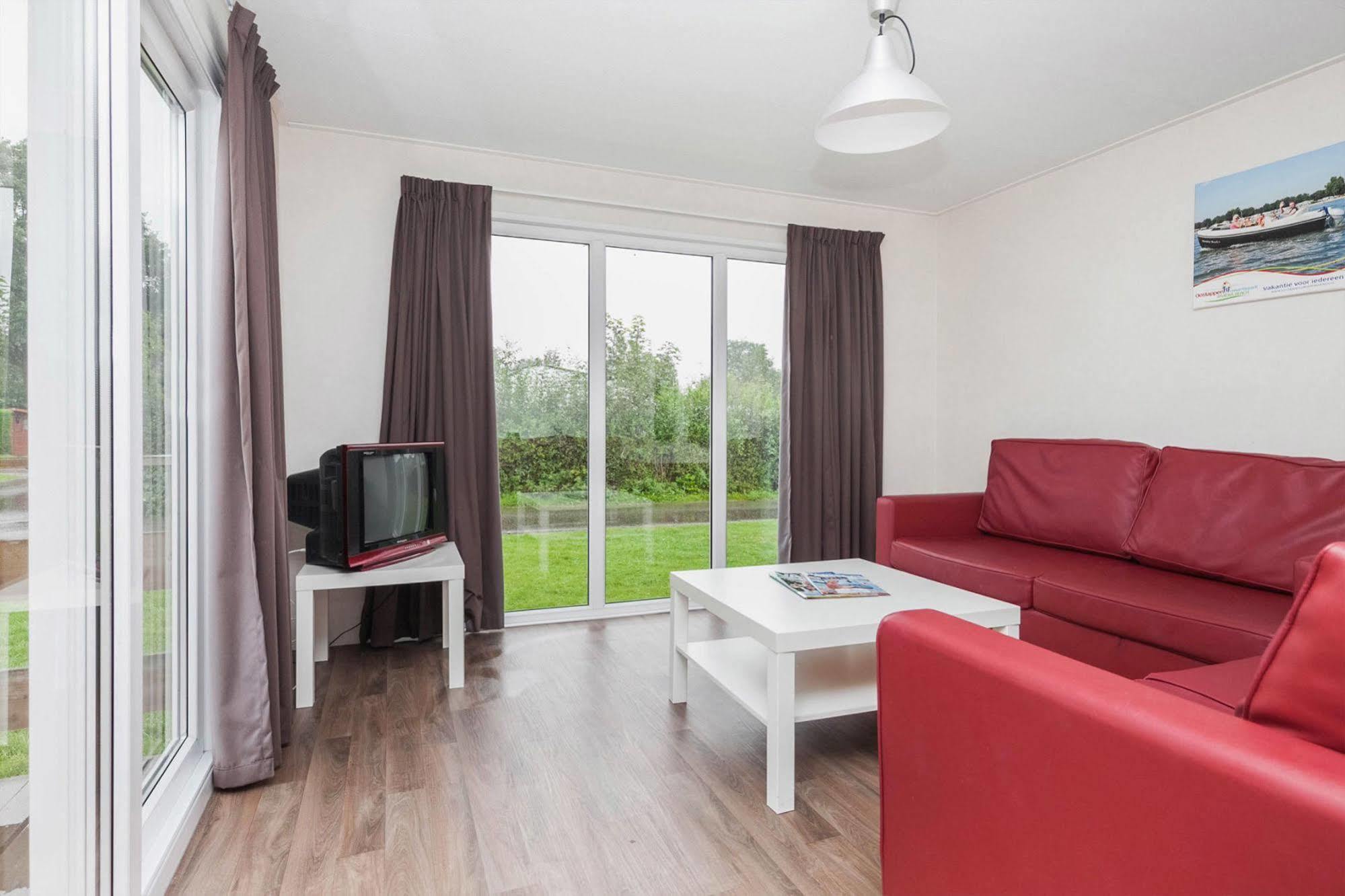 Oostappen Vakantiepark Riviera Beach Биддингхёйзен Экстерьер фото