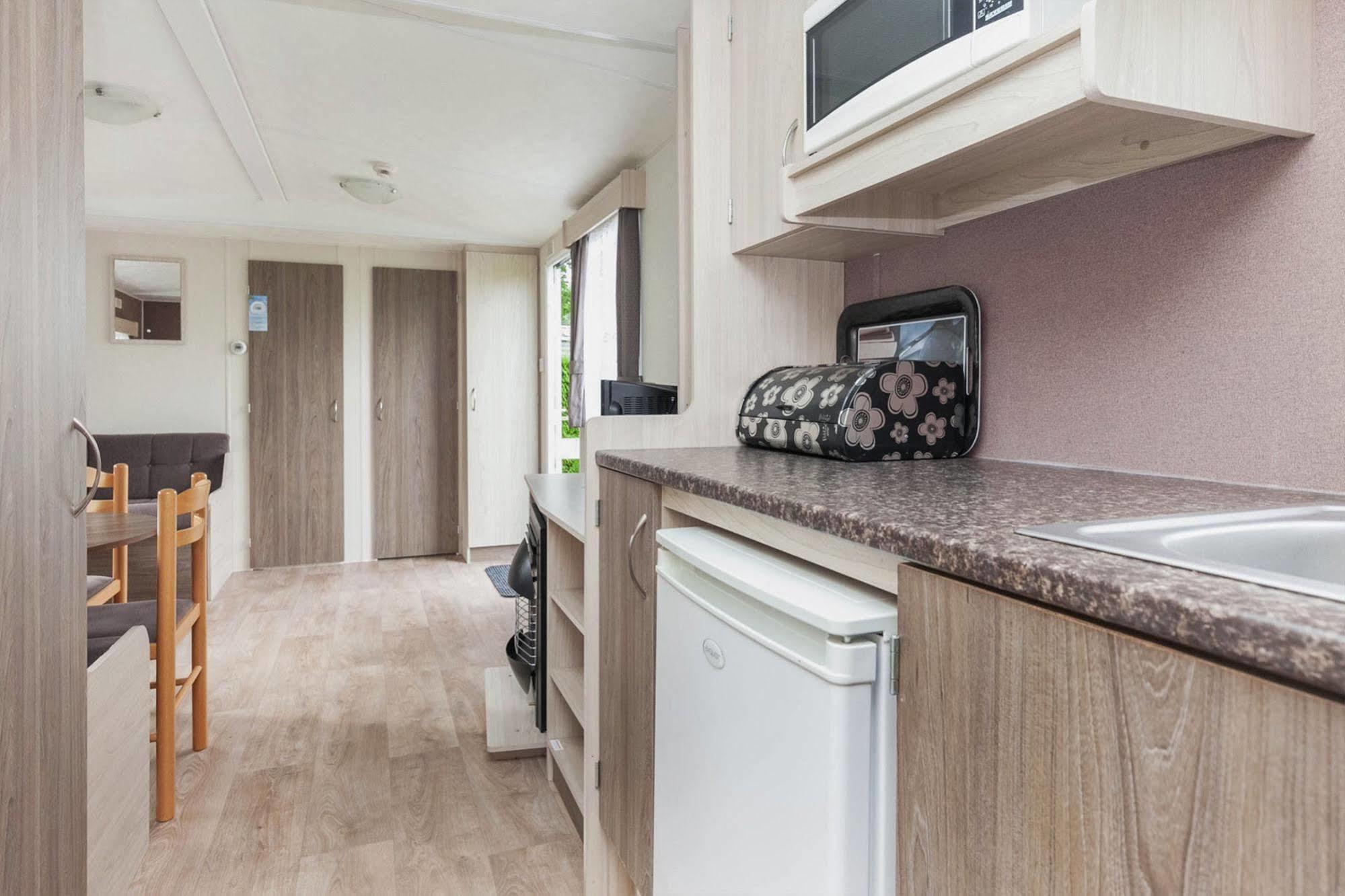 Oostappen Vakantiepark Riviera Beach Биддингхёйзен Экстерьер фото
